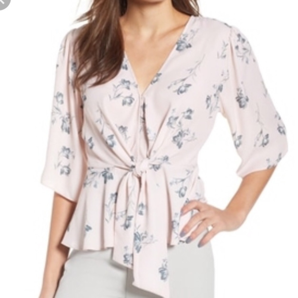 Way Plunging Knot Front Top